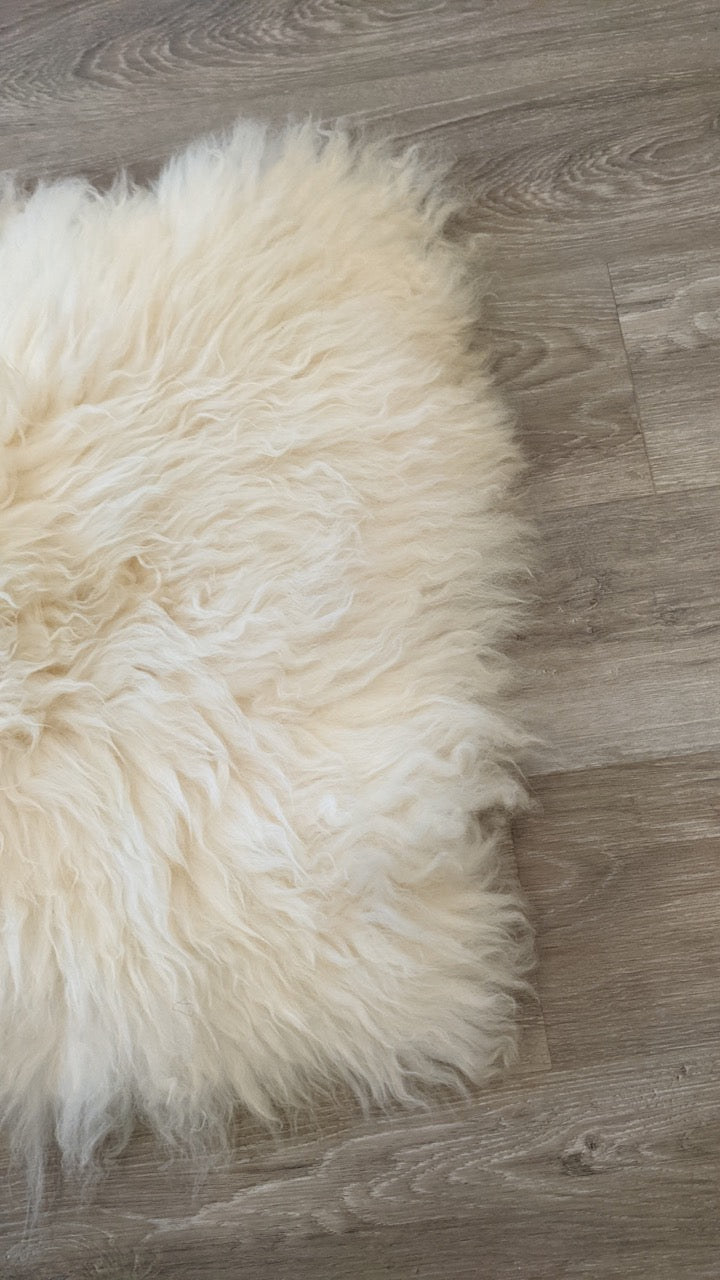 Shetland White Sheepskin