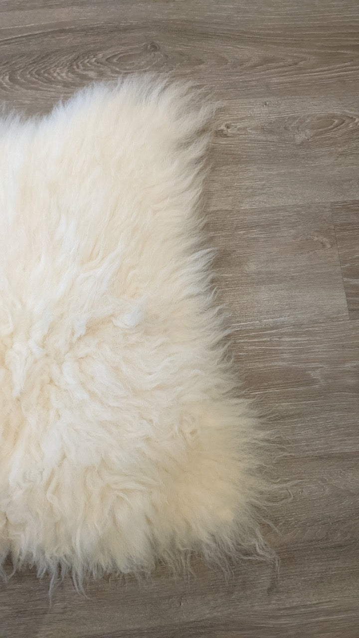 Shetland White Sheepskin