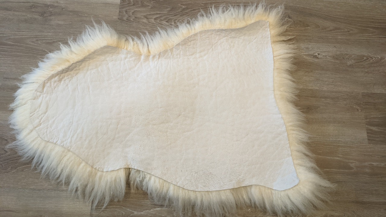 Shetland White Sheepskin